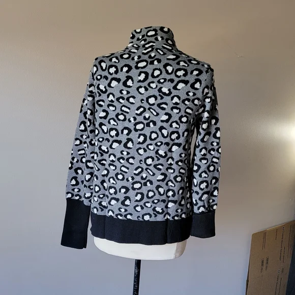Rachel Zoe Black and Gray Leopard Print Blazer, Cotton Blend, Size L - Picture 3 of 8